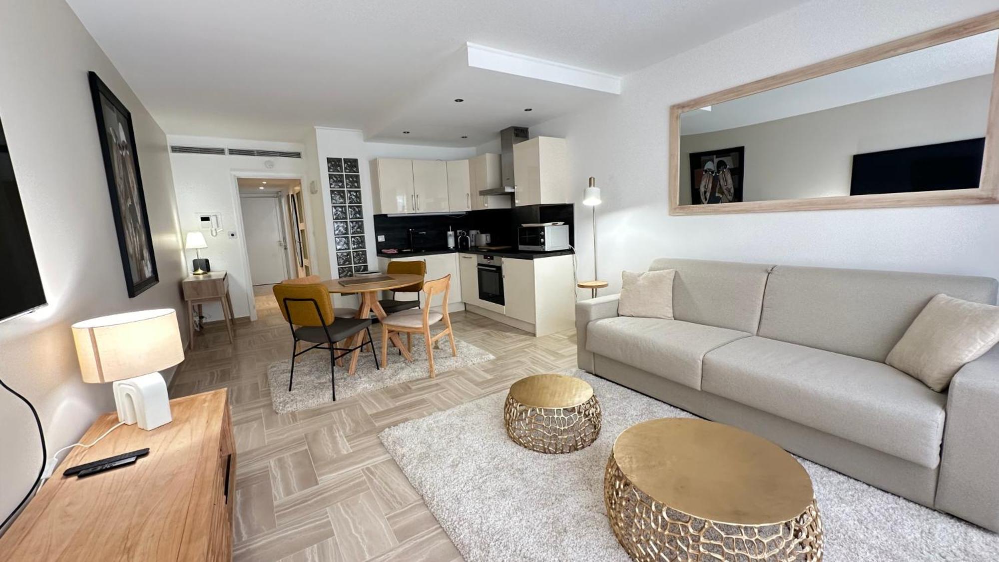 Appartamento Gray D'albion Croisette, 4 Personnes *